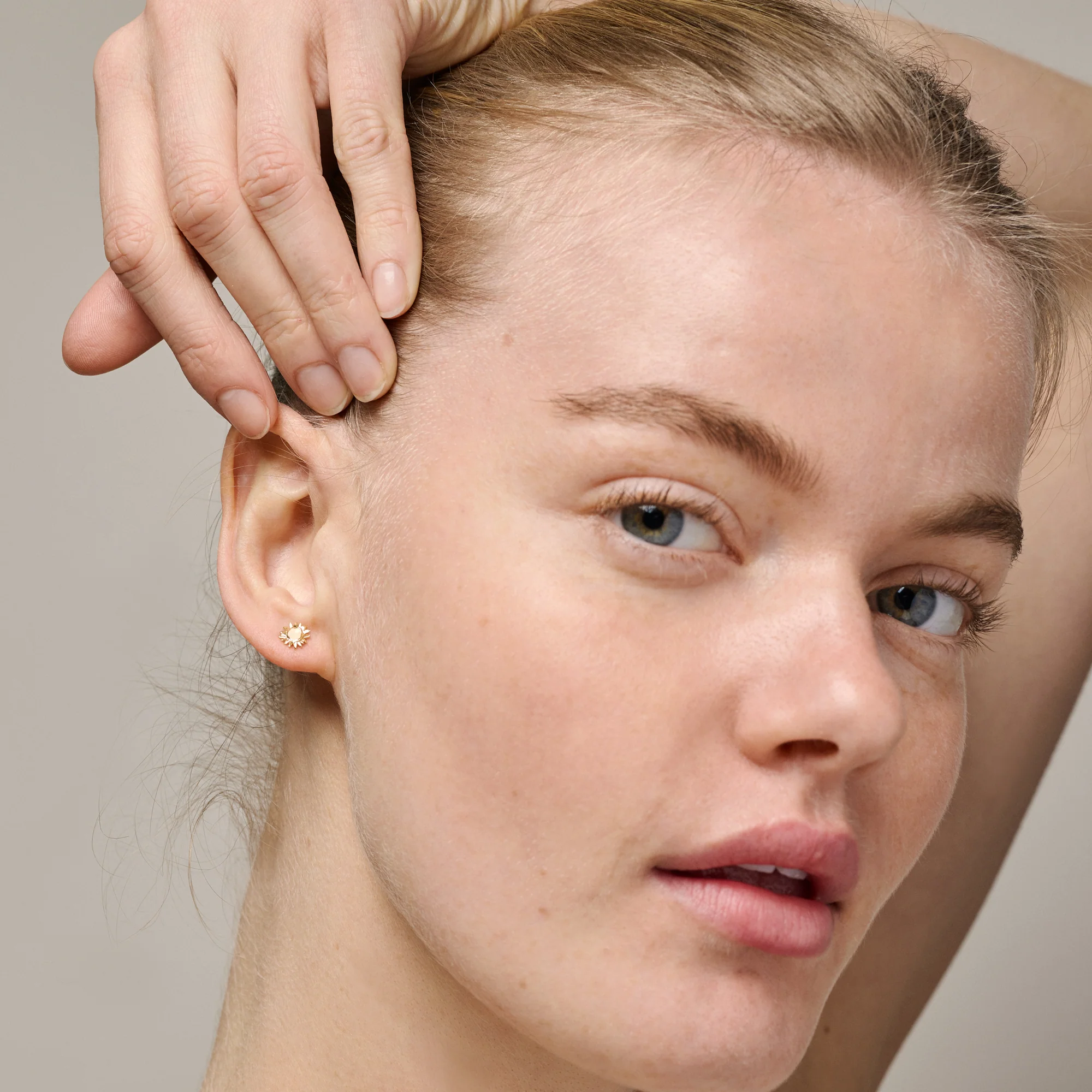 Studs, Small Sunshine - Image 2