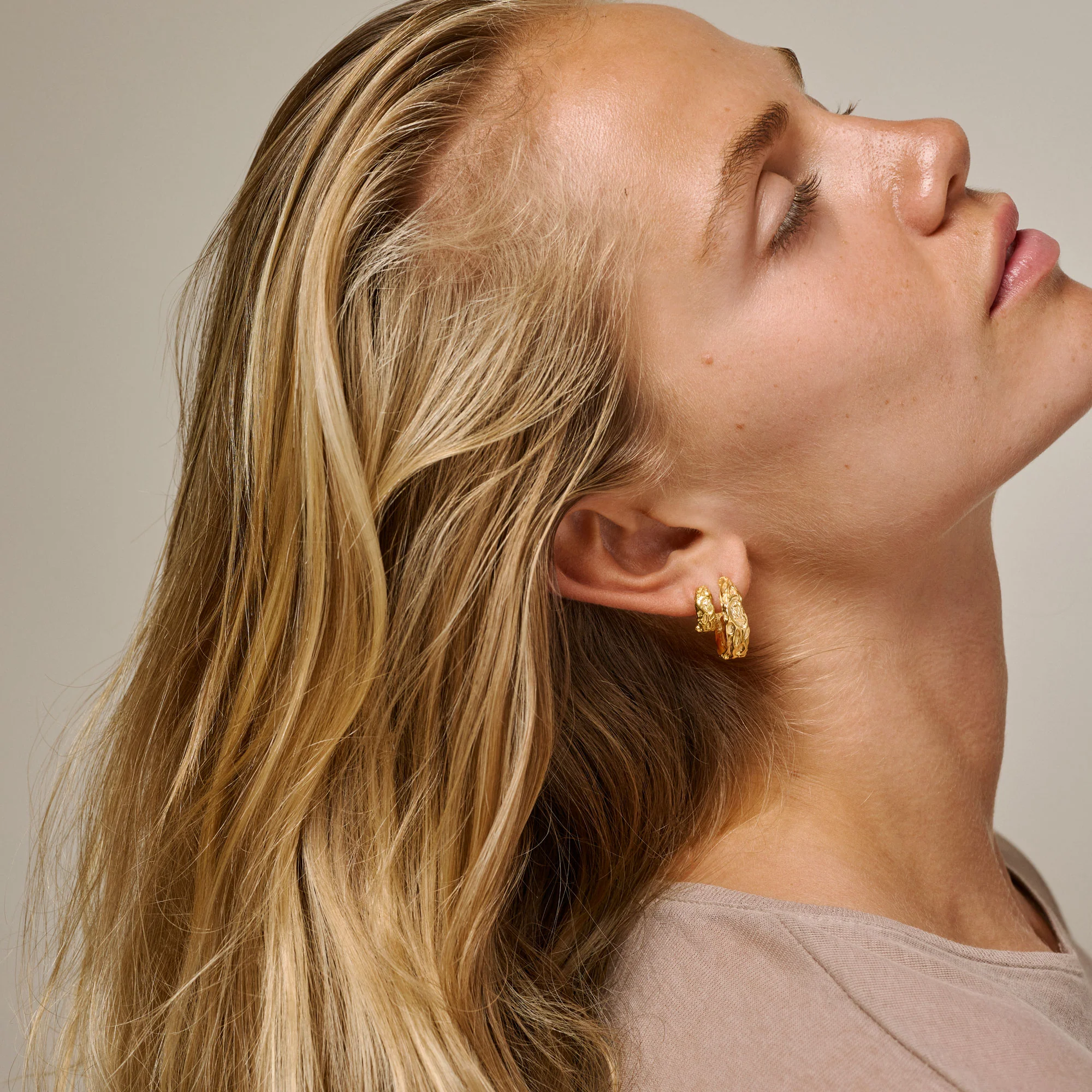 Hoops, Nela - Image 3